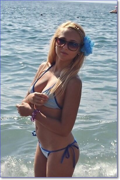 Соболь Любовь В Купальнике