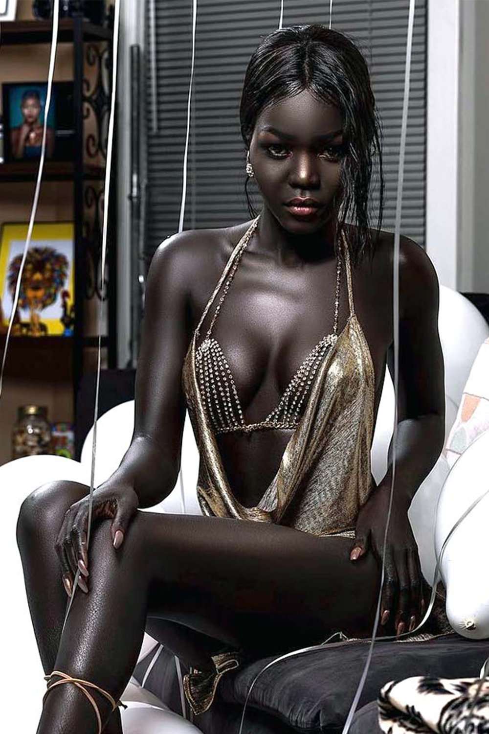 Негритянка течет. Няким Гатвеч. Нуаким Гатвеч модель из Южного Судана. Королева тьмы модель из Южного Судана Ньяким. Nyakim Gatwech (Ньяким Гатвеч) - 24-летняя модель.